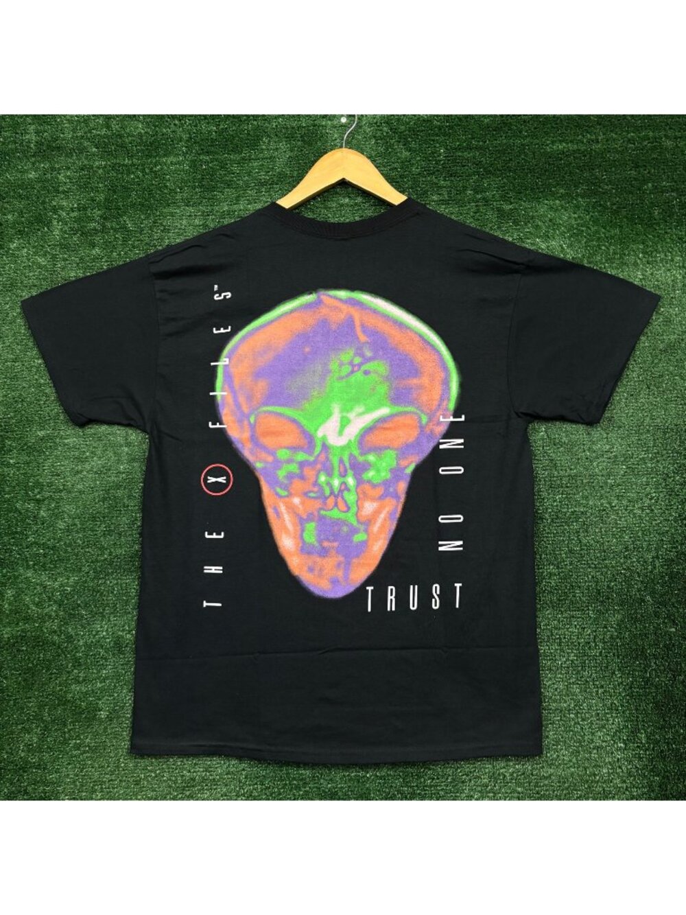 The X Files Trust No One Alien T-Shirt Size Large